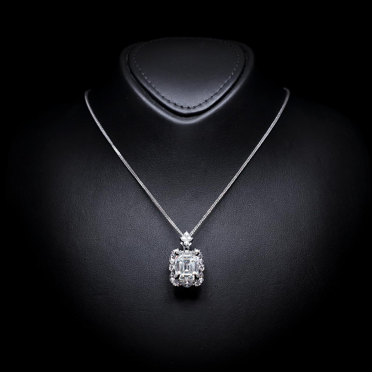 Zimal Necklace with Certificate | High-Quality Simulated Diamonds in 925 Sterling Silver