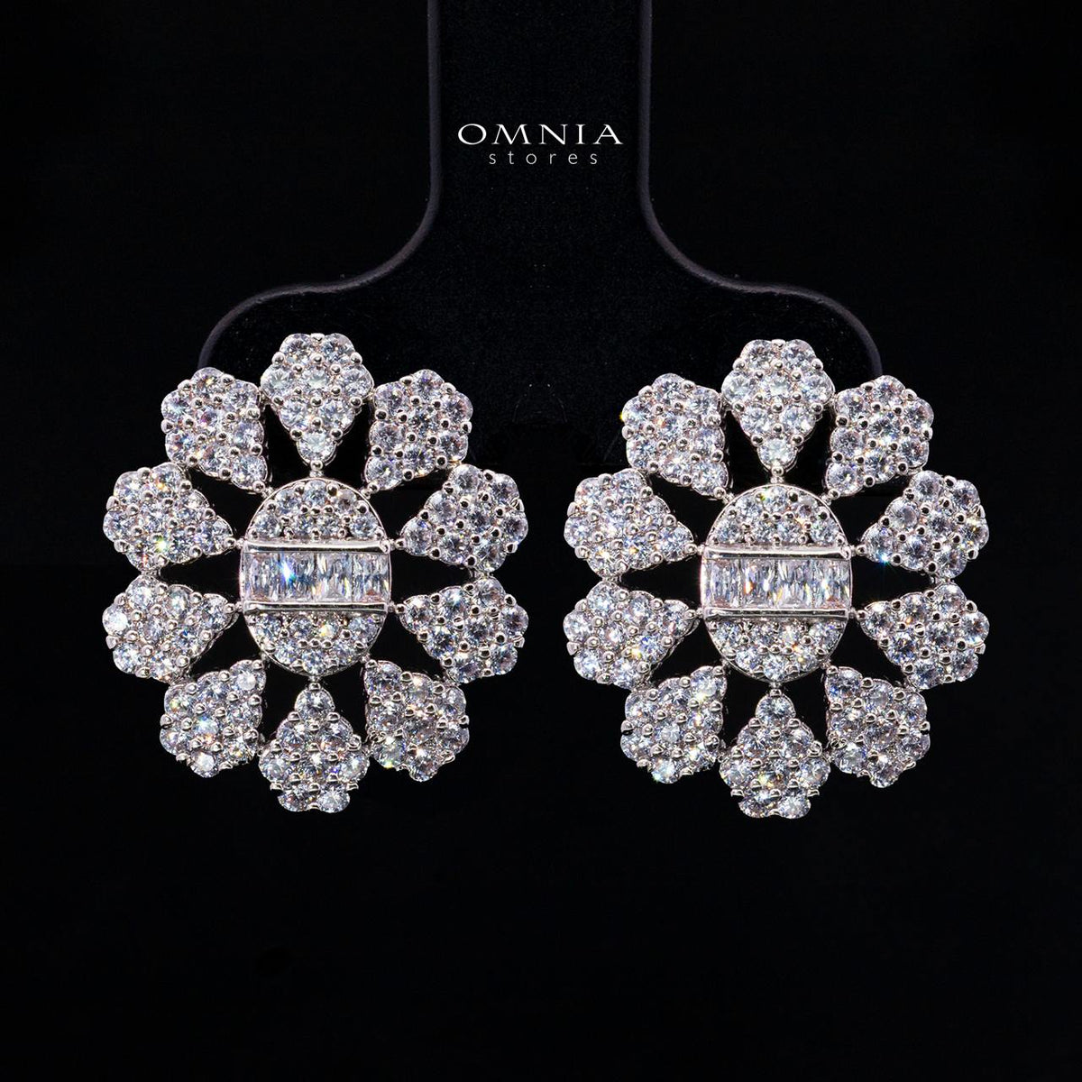 Amireya White Luxury Jewelry Set – Necklace, Earrings & Ring with High-Quality Simulated Diamonds and Rhodium Plating