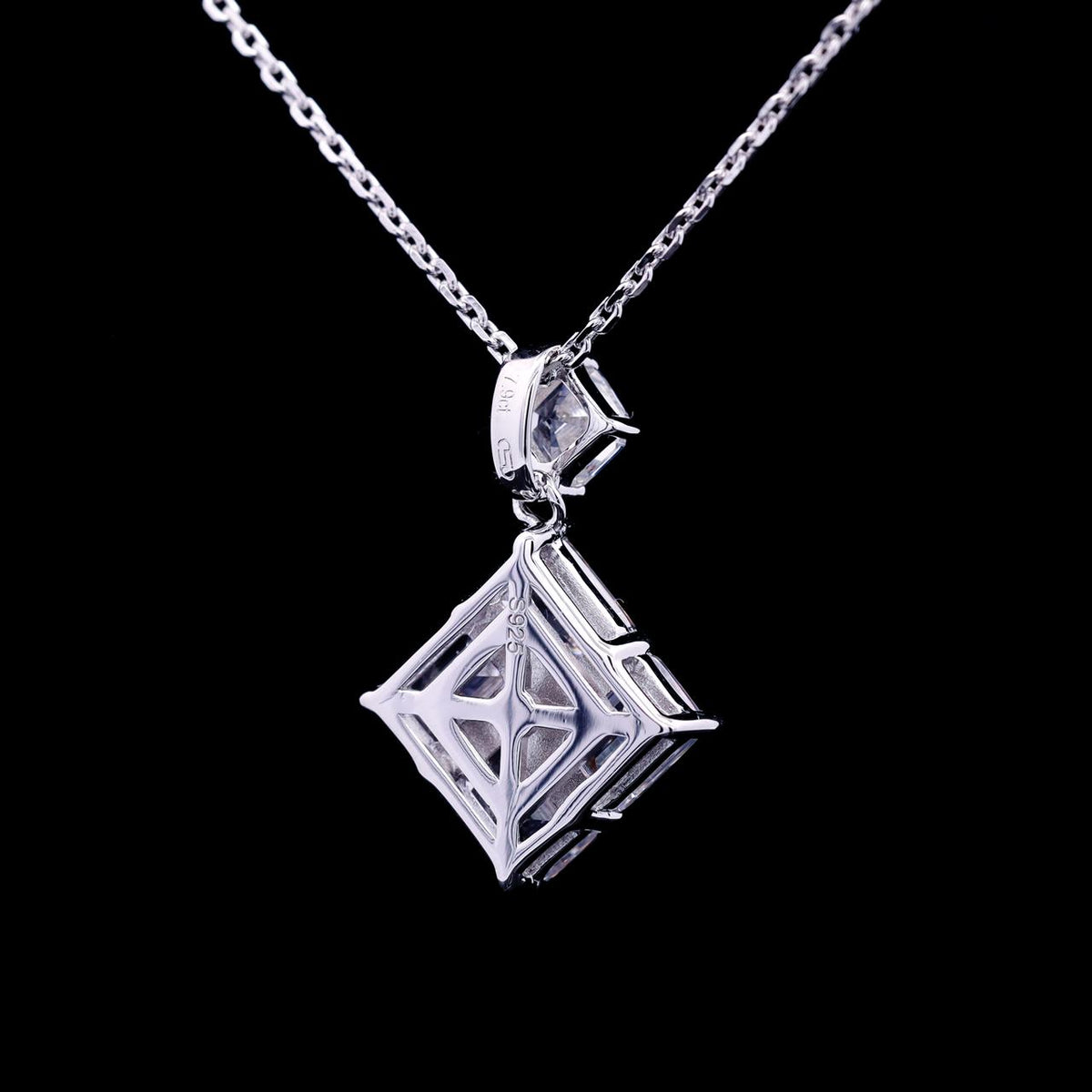 Naliyah Necklace with Certificate | High-Quality Simulated Diamonds in 925 Sterling Silver