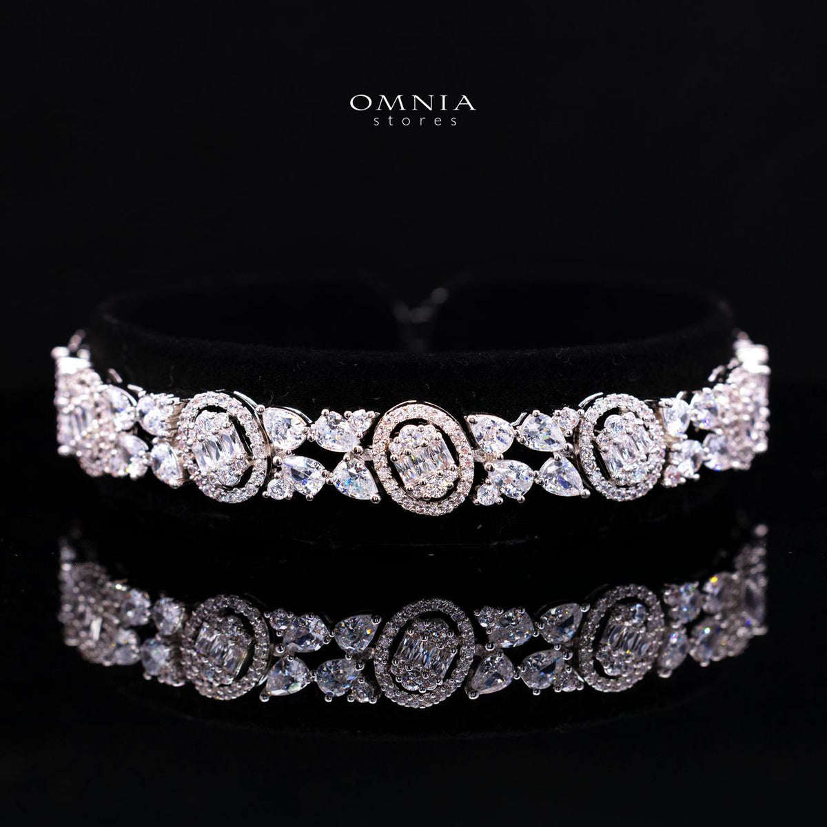 Rahima White Luxury Bridal Full Set with High-Quality Simulated Diamonds and Rhodium Plating