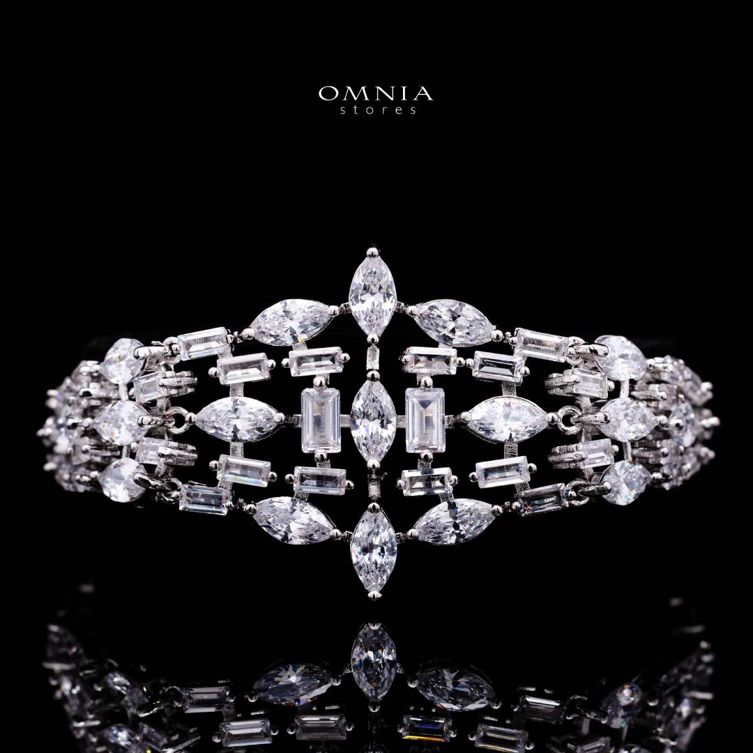 Omnia Soheila White Luxury Bridal Full Set with Emerald and Pear-Cut High-Quality Simulated Diamonds Rhodium Plated - Image 4