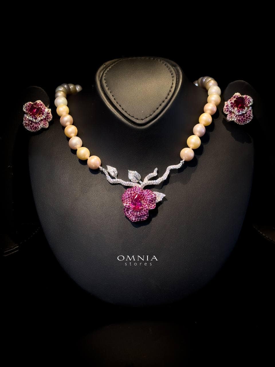 Omnia Masa Fresh Real Water Pearl Set in 92.5 Silver High Quality Simulated diamonds