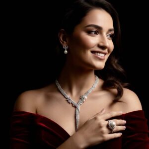 Omnia Larman Luxury Bridal Pearl Full Set in High Quality Simulated Diamonds