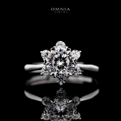 Omnia Silver Star Flower Ring in 92.5 Silver with High Quality Moissanite Stone