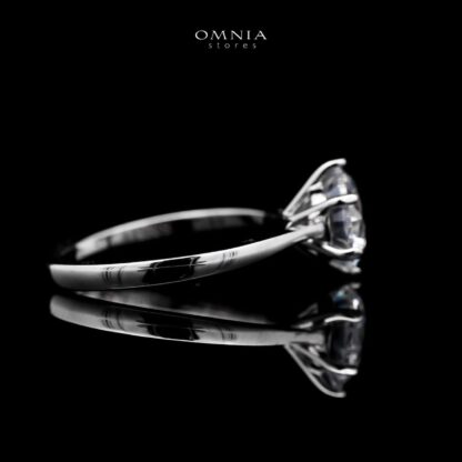 Omnia Omaira Classic Ring in 92.5 Silver with High Quality Iced Cut Stone - Image 3