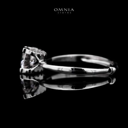Omnia Maisha Round Cut Ring in 92.5 Silver with High Quality Moissanite Stone - Image 2