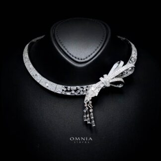 Omnia Celeste Bow Necklace in 925 Silver with High-Quality Simulated Diamonds and Elegant Geometric Detailing
