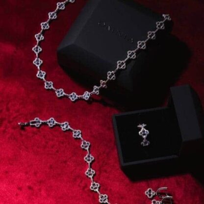 Omnia Amna White Set in 92.5 Silver with High Quality Simulated Diamonds - Image 8