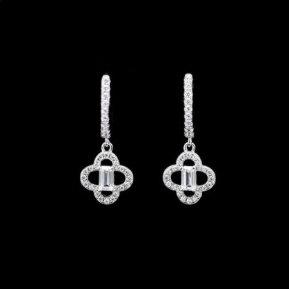 Omnia Amna White Set in 92.5 Silver with High Quality Simulated Diamonds - Image 5