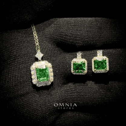 Omnia Mai Green Set in 92.5 Silver with High Quality Iced Cut Stone - Image 3
