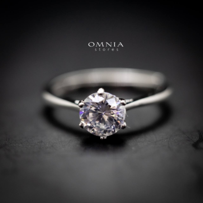 Omnia Omaira Classic Ring in 92.5 Silver with High Quality Iced Cut Stone - Image 6