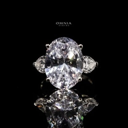 Omnia Adriana White Ring 92.5 Silver in High Quality Simulated Diamonds - Image 4