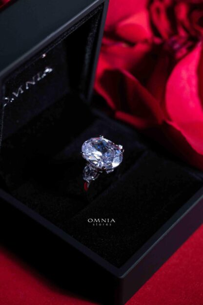 Omnia Adriana White Ring 92.5 Silver in High Quality Simulated Diamonds - Image 6