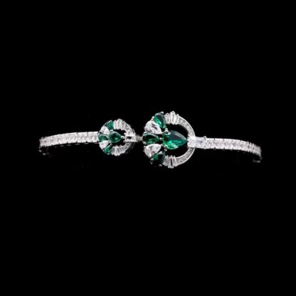 Omnia Maram Green Bridal Full Set in 92.5 Silver with High-Quality Simulated Diamonds and Teardrop Design - Image 6