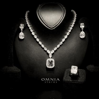 Omnia Audrey White Bridal Set Accessories in High Quality Simulated Diamonds - Image 2