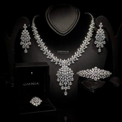 Omnia Mona White Set Accessories in High Quality Zircon Stone Rhodium Plated