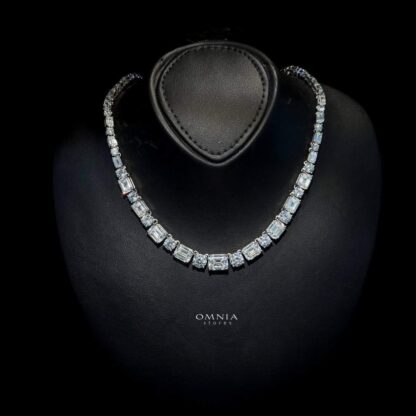 Omnia Alyan Pure white Necklace 92.5 Silver In High Quality Simulated diamonds