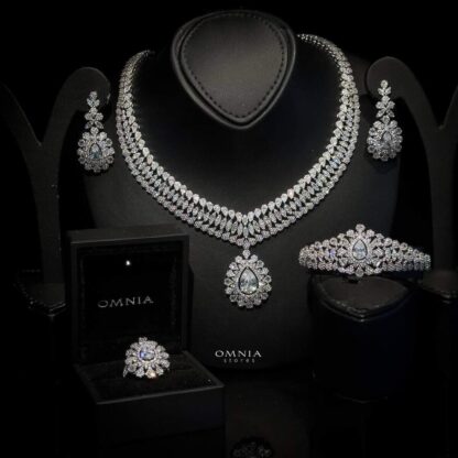 Omnia Olive White
