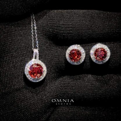 Omnia Sanaa Set in 92.5 Silver with High Quality Iced Cut Stone