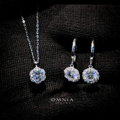 Omnia Rita White Set in 92.5 Silver with High Quality Moissanite Stone - Image 8