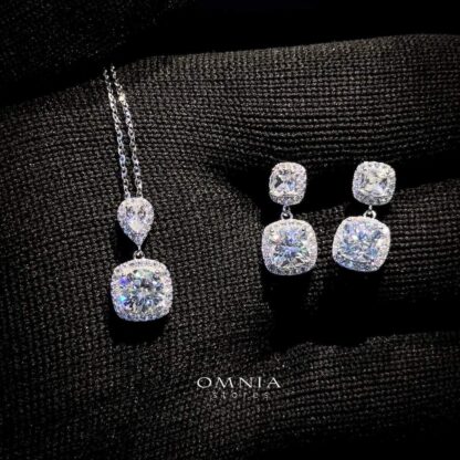 Omnia Aisha White Set in 92.5 Silver with High Quality Moissanite Stone - Image 2