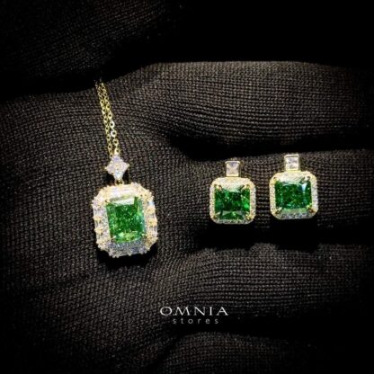 Omnia Mai Green Set in 92.5 Silver with High Quality Iced Cut Stone - Image 2