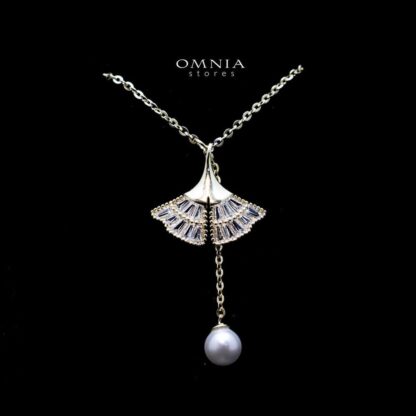 Omnia Diana Pearl Necklace with Iced Cut Stones in High Quality 92.5 Silver