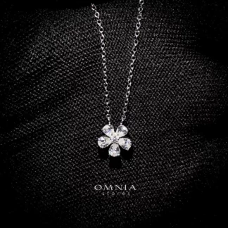 Omnia Classic white Flower Necklace In 92.5 Silver with High Quality Simulated Diamonds