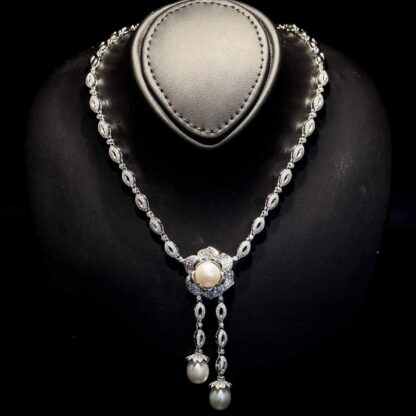 Omnia Elegant Pearl Necklace with High Quality Simulated Diamonds in 92.5 Silver - Image 3