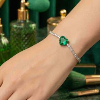 Omnia Louise Green Bracelet In 92.5 Silver High Quality Simulated Diamonds