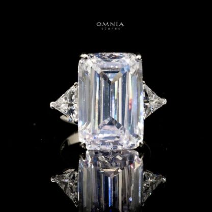 Omnia Darine white Ring 92.5 Silver in High Quality Simulated Diamonds