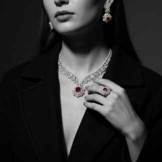 Omnia Alhan Necklace , Earrings & Ring Set in 925 Silver with Pear-Cut High-Quality Simulated Diamonds