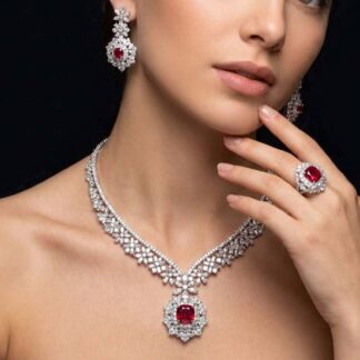 Omnia Alhan  Necklace , Earrings & Ring Set in 925 Silver with Pear-Cut High-Quality Simulated Diamonds