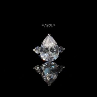 Omnia Carima White Ring 92.5 Silver in High Quality Simulated Diamonds
