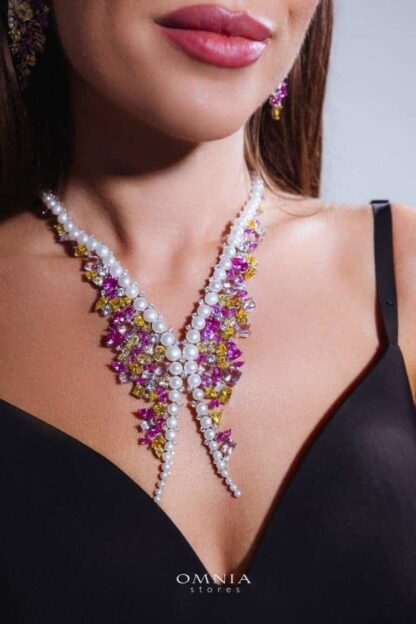 Omnia Butterfly Pearl Necklace and Earrings - Image 3