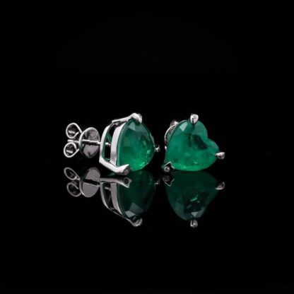 Omnia Shaden Emerald Heart Stud Earrings in 92.5 Silver with High-Quality Simulated Diamonds - Image 8