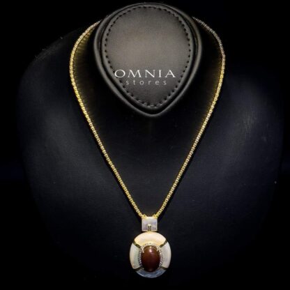 Omnia Ayesha Pendant Necklace in Brass Gold Plated with White Shell & Red Agate - Image 2