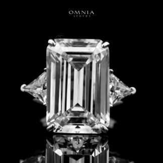Omnia Darine white Ring 92.5 Silver in High Quality Simulated Diamonds