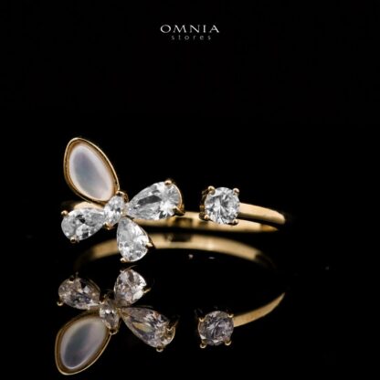 Omnia Ivy Butterfly Ring in 925 Silver with High Quality Zircon Stone