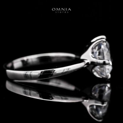 Omnia Lama Ring 92.5 Silver in High Quality Simulated Diamonds - Image 3