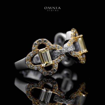 Omnia Amna Gold and White Ring in 92.5 Silver High Quality Simulated diamonds - Image 3