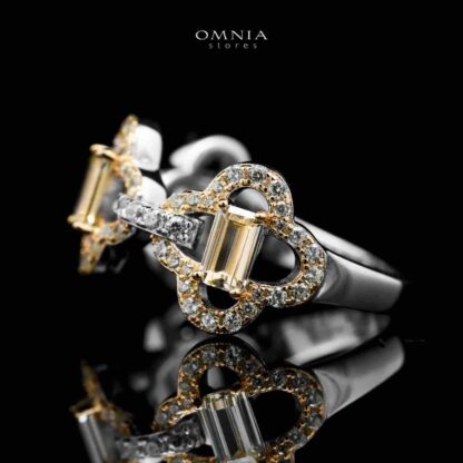 Omnia Amna Gold and White Ring in 92.5 Silver High Quality Simulated diamonds - Image 2