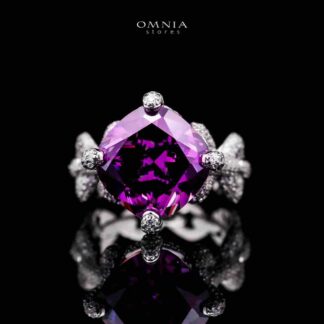 Omnia Farhana Ring 92.5 Silver High Quality Simulated diamonds