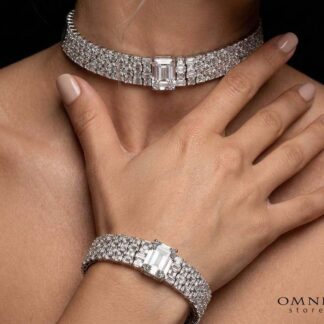 Omnia Zeina Silver Set in 92.5 Silver with High-Quality Simulated Diamonds