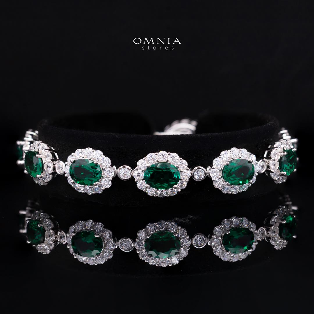 Omnia Mahasin Green Bracelet 925 Silver Certified in High Quality Lab-Grown Emerald Stone
