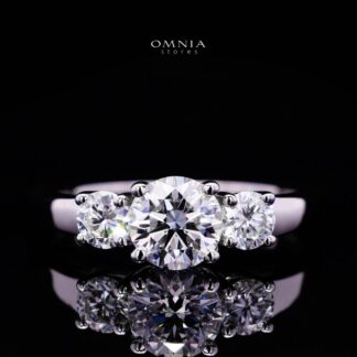Halima Lab Grown With IGI Certified E VVS2 Oval Brilliant White Ring in 925 Silver 1.50ct