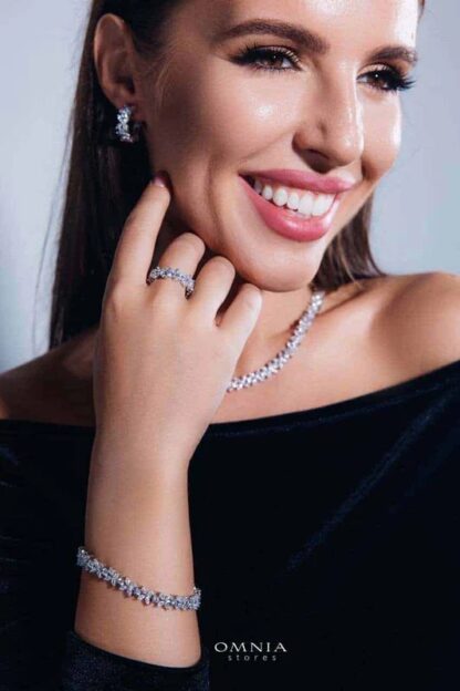 Omnia Lamara Floral-Inspired Ring in 92.5 Silver with High Quality Iced Cut Stones - Image 6