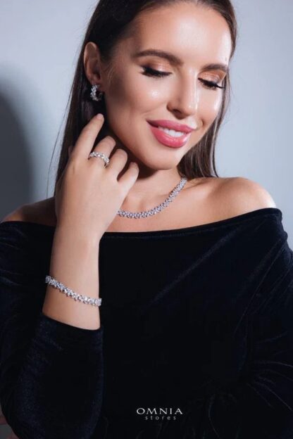 Omnia Lamara Floral-Inspired Ring in 92.5 Silver with High Quality Iced Cut Stones - Image 5