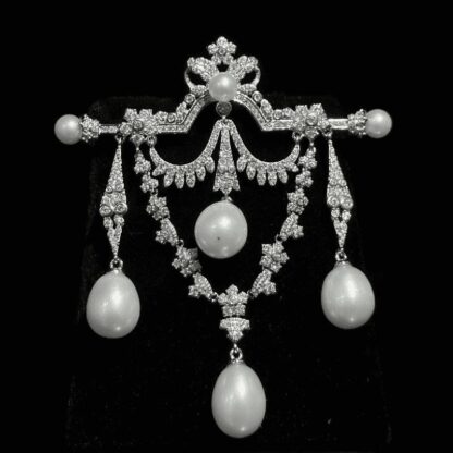 Omnia Haadiyah Fresh Real Water Pearl brooch in 92.5 Silver High Quality Simulated diamonds