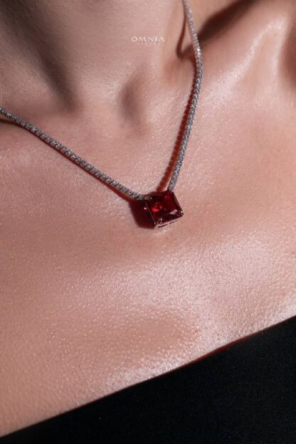 Omnia Bettina Red Necklace 92.5 Silver High Quality Simulated Diamonds - Image 2